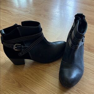 Earth Origins Black Ankle Boots with Buckle